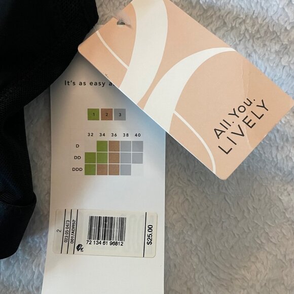 NWT Lively Bralette Black Size 2 Bra New With Tags Minimalist 34 36 D DD DDD - Picture 3 of 7